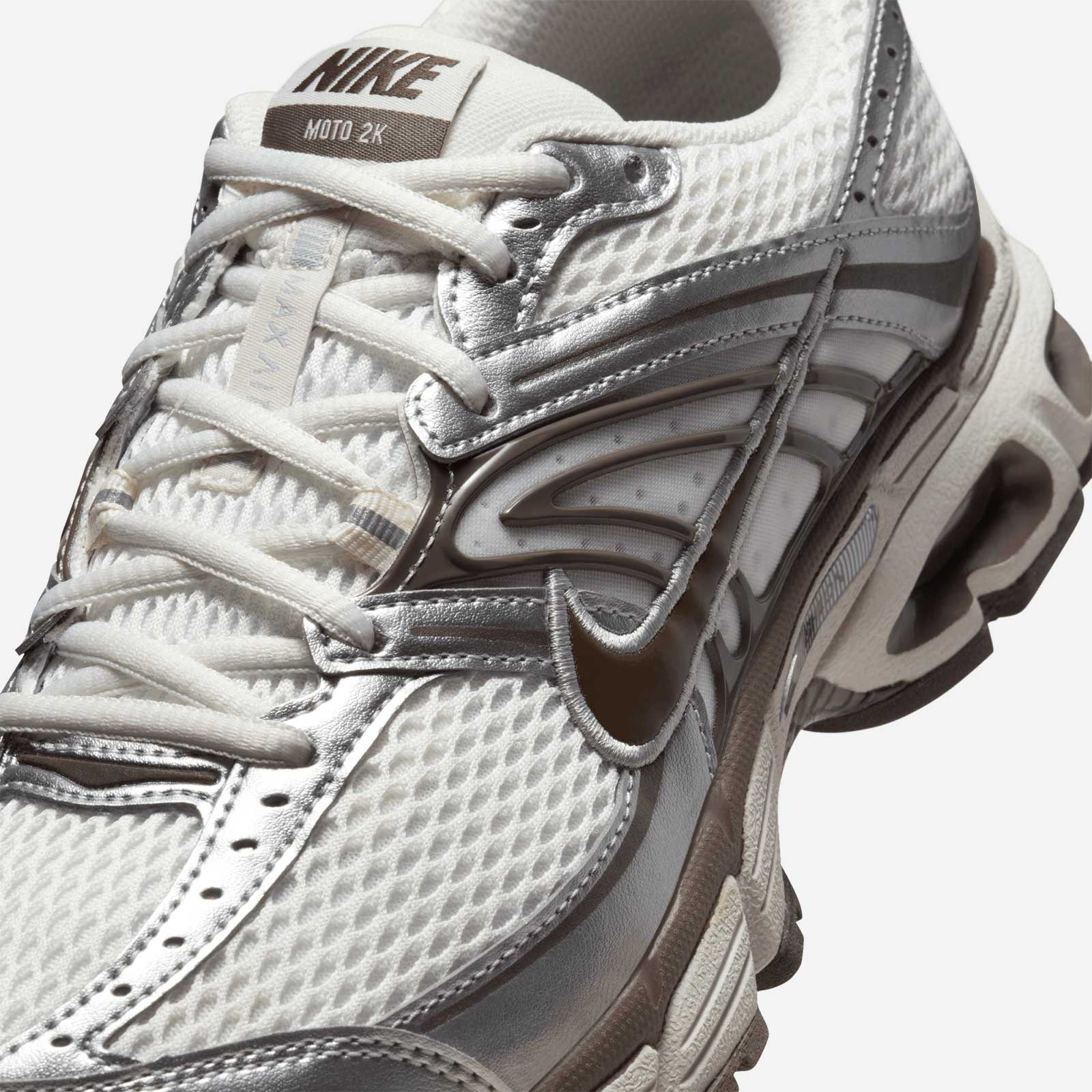 W Air Max Moto 2K IO1915 030