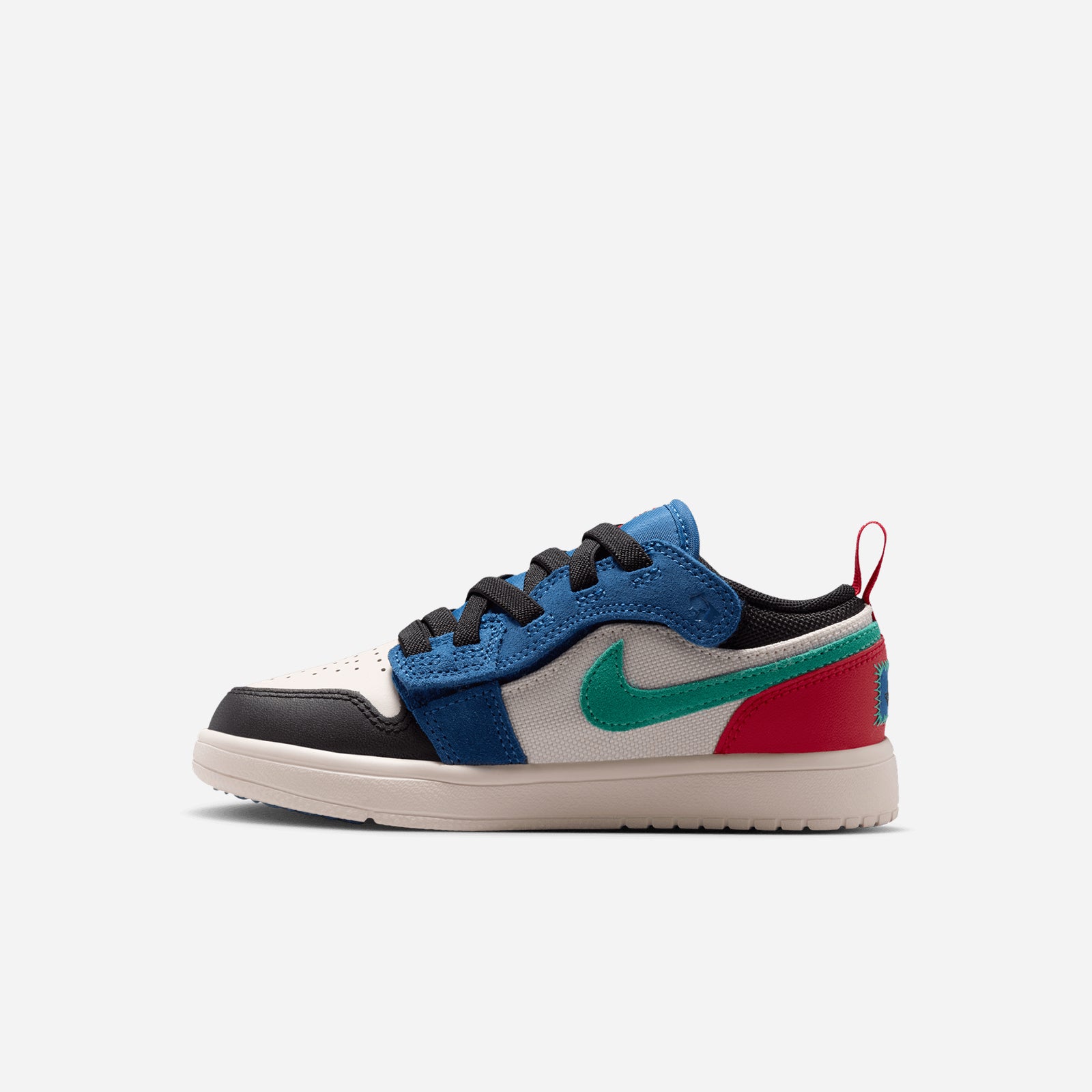 Jordan 1 Low Alt SE IO2054 401