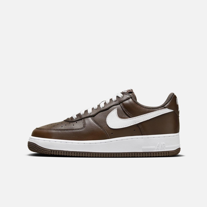 Air Force 1 Low Retro Chocolate FD7039 200