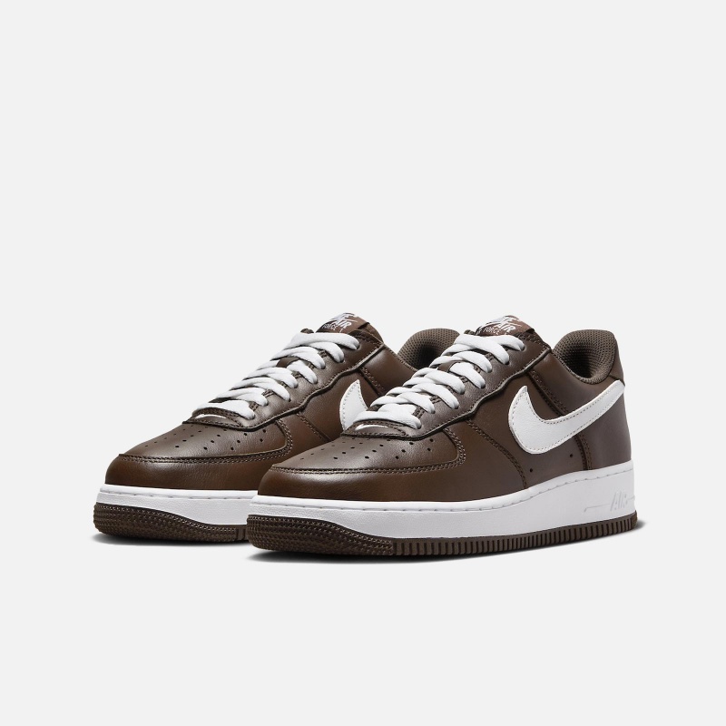 Air Force 1 Low Retro Chocolate FD7039-200 I Sneakers Men in 4Elementos