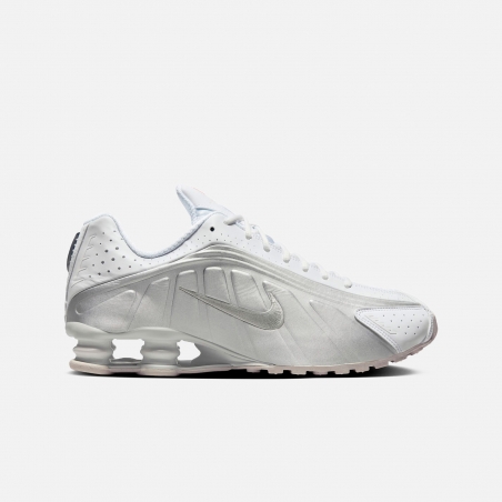 Nike Shox R4 HQ1988-101 | 4Elementos