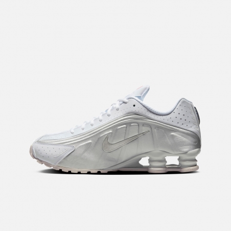 Nike Shox R4 HQ1988-101 | 4Elementos