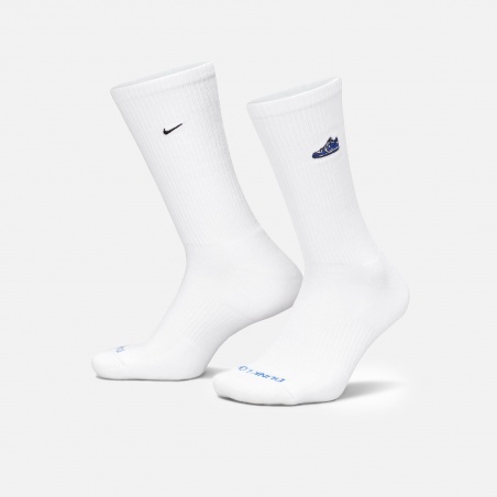 Nike Everyday Plus Long Padded Socks (1 Pair) FQ0326-100 | 4Elementos