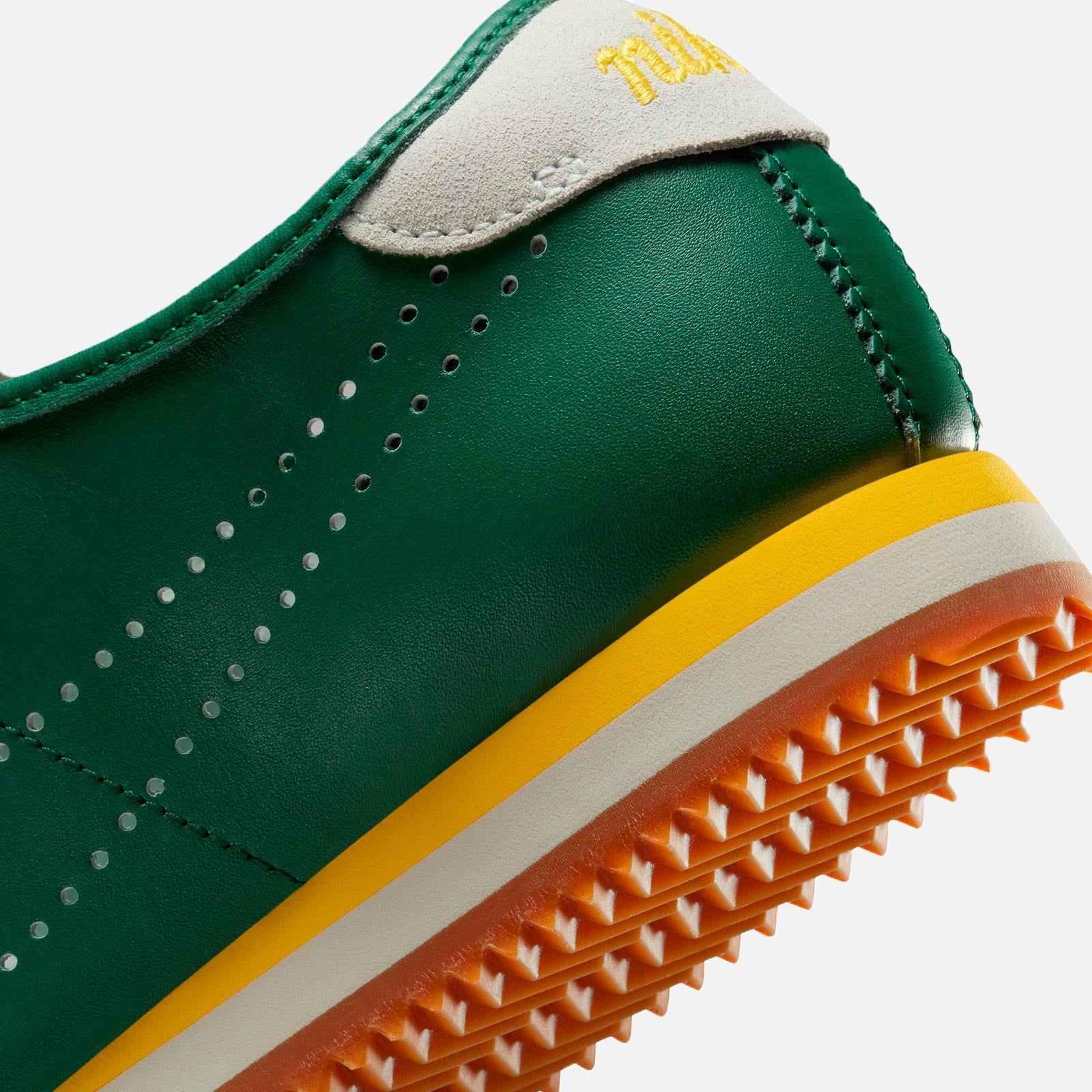 Cortez Leather HQ1841 300