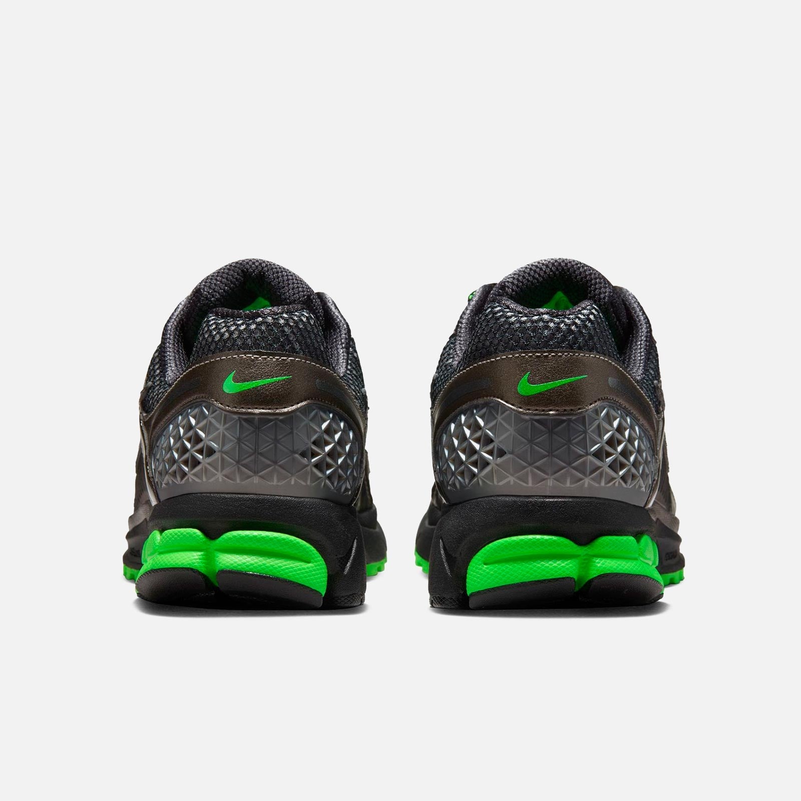 Zoom Vomero 5 SE IB2988 001