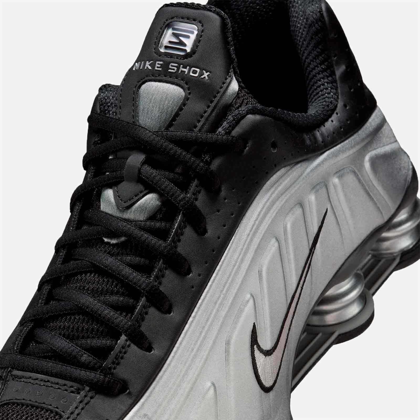 Shox R4 HQ1988 007