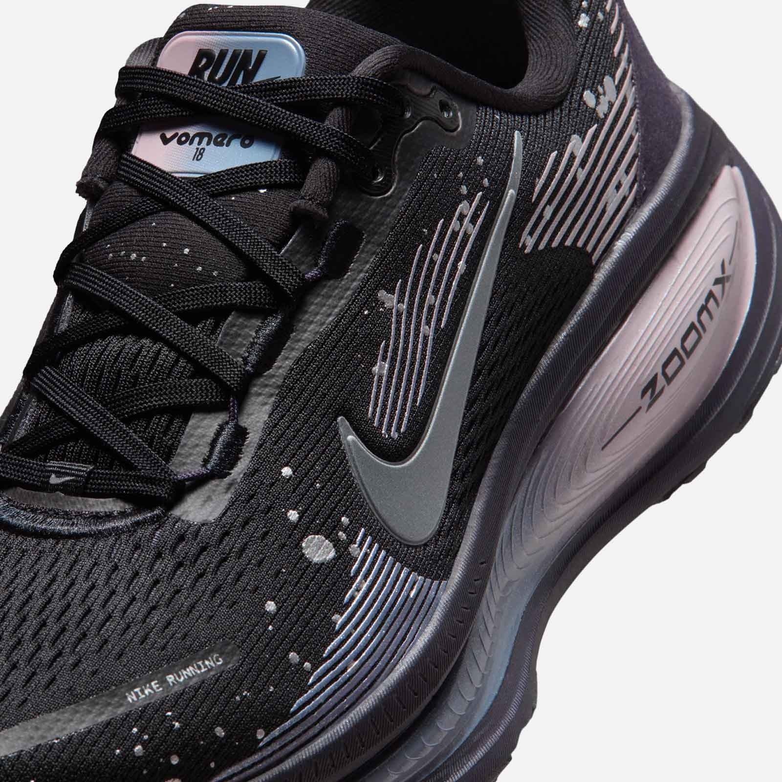 Vomero 18 SE HV1779 001