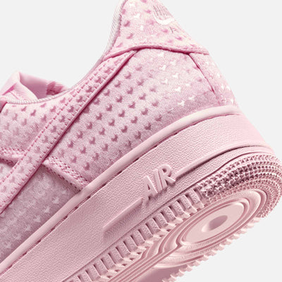 Air Force 1 07 SE Valentine s Day IQ9965 601