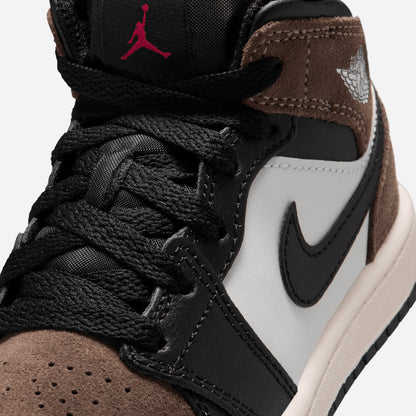 Jordan 1 Mid DQ8424 007