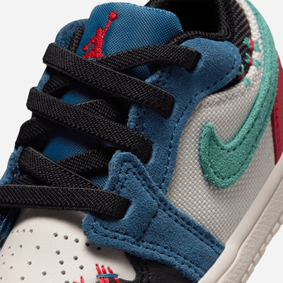 Jordan 1 Low Alt SE IO2064 401